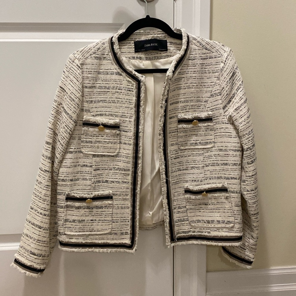 Black and white Zara tweed blazer